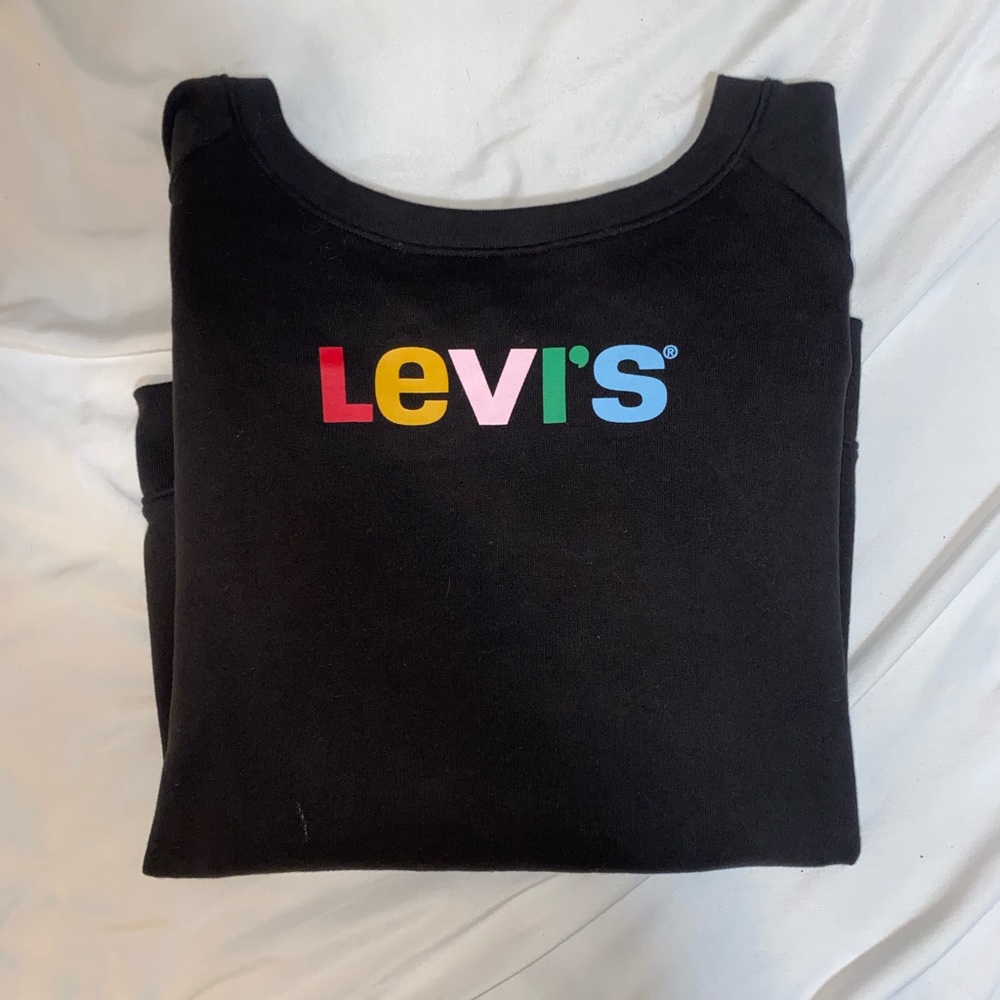Women’s Levi’s Crewneck, Size Medium